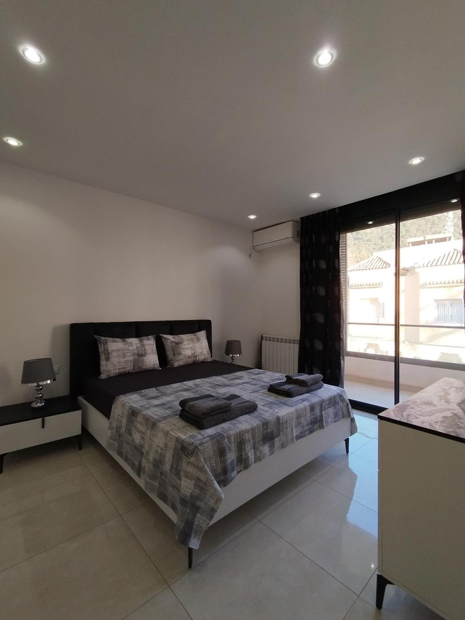 Luxueux Appartement A Tlemcen Buitenkant foto